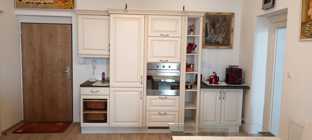 Apartman Ostry Vrsok V Starom Smokovci Daire Vysoké Tatry Dış mekan fotoğraf