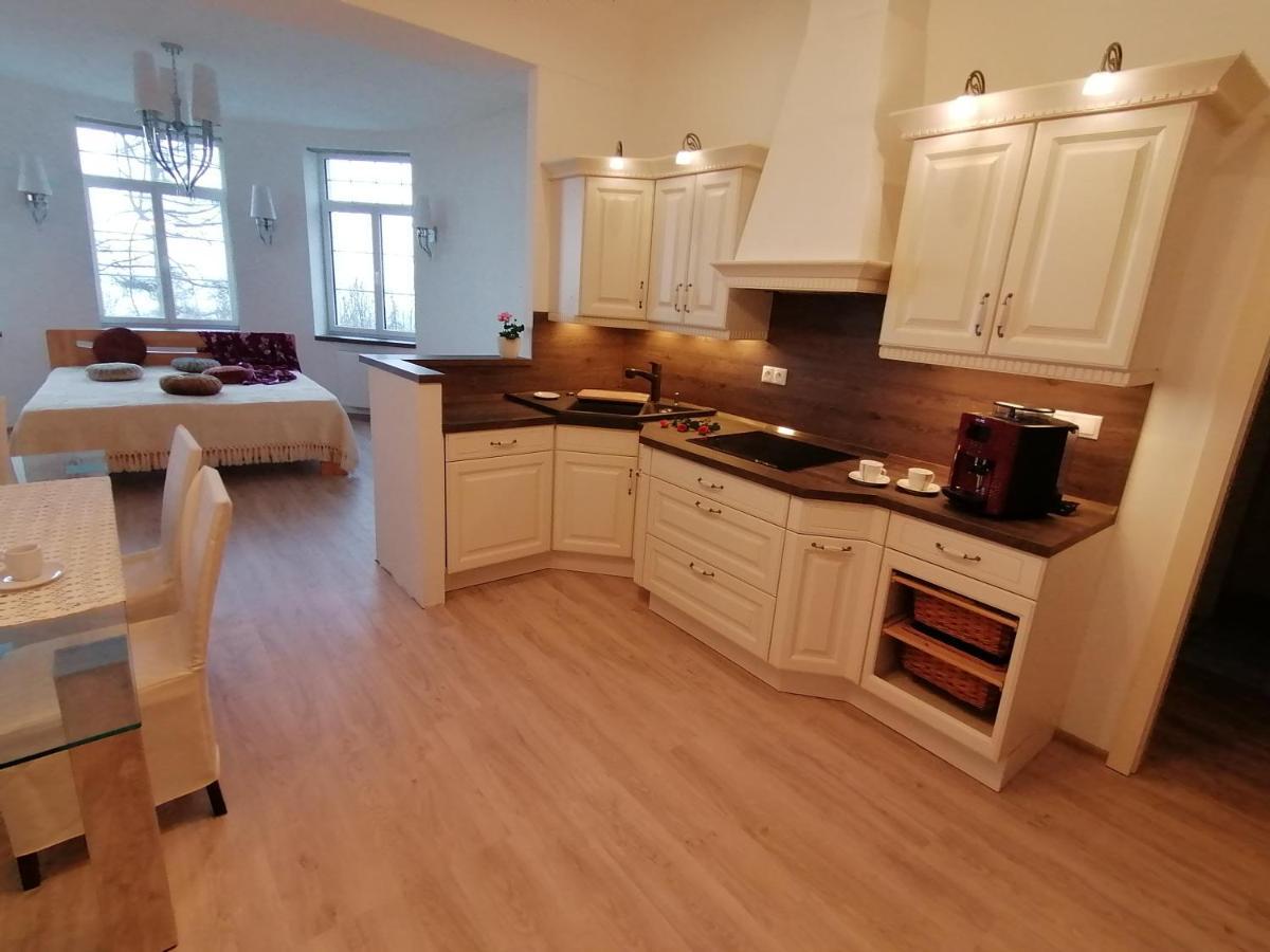 Apartman Ostry Vrsok V Starom Smokovci Daire Vysoké Tatry Dış mekan fotoğraf